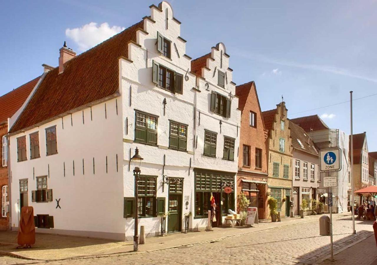 Friedrichstadtnixe, Meerchenhaftes Haus Mit Sauna Luaran gambar